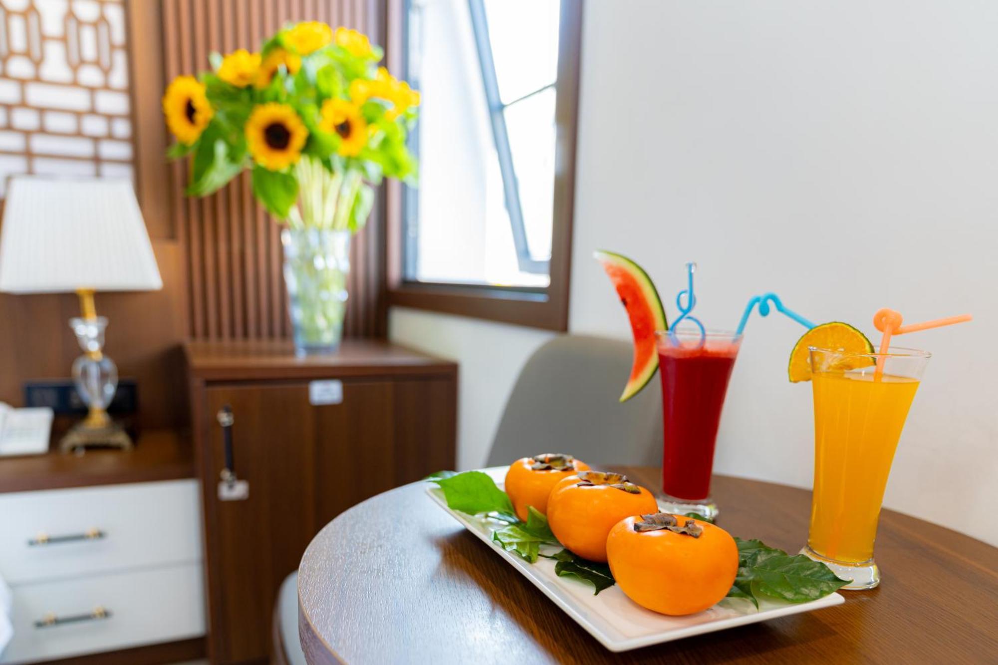 Sunland Halong Hotel And Restaurant Ha Long Buitenkant foto